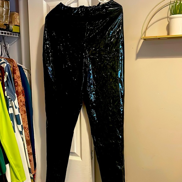 Pretty little things. Liquid leggings similar to Spanx brand. Size US 12 - Picture 1 of 2